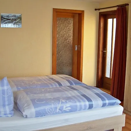 Guest house Ferienzimmer-hamisch-inklusive-fruehstueck